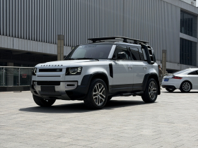 路虎卫士 2022款 110 P400 暗黑特别版