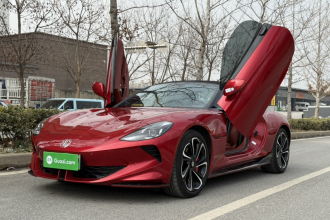 名爵 MG Cyberster 2024款 520km 传奇四驱版