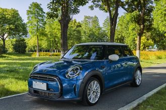 MINI 2022款 改款 1.5T COOPER 经典派