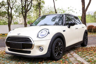 MINI 2019款 1.5T COOPER 经典派 五门版