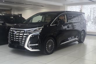 腾势D9 2024款 DM-i 980 四驱尊荣型