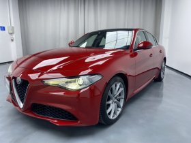 阿尔法·罗密欧 Giulia朱丽叶 2019款 2.0T 280HP 豪华版