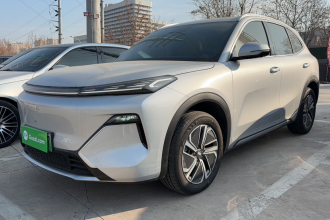 吉利银河 银河星舰7 EM-i 2025款 120km 启航+版