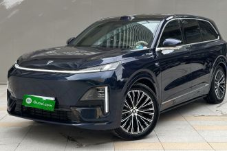 深蓝汽车 深蓝S09 2025款 四驱Ultra+ 高定版