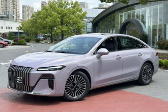 荣威M7 DMH 2025款 160km臻享版
