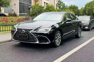 雷克萨斯ES 2025款 200 臻享版