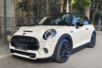 MINI 2019款 2.0T COOPER S 经典派