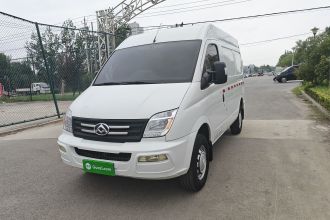 上汽大通MAXUS 新途V80 2021款 2.0T AMT经典城配王短轴中顶3座