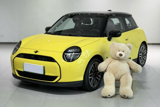 电动MINI COOPER 2024款 456km COOPER E 经典派