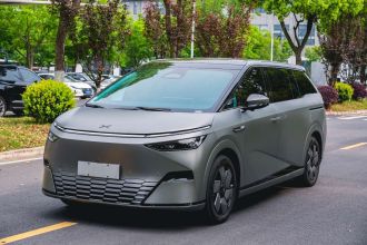 小鹏X9 2024款 610长续航Max