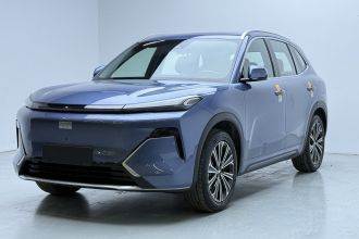 吉利银河 银河星舰7 EM-i 2025款 120km 领航版