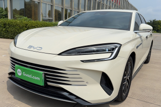 比亚迪 海豹07 DM-i 2025款 DM-i 1.5L 70km 精英型