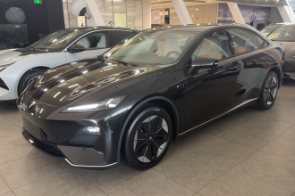 深蓝汽车 深蓝SL03 2025款 纯电运动型