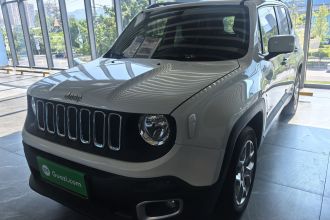 Jeep 自由侠 2018款 互联大屏版 180T 自动高能版
