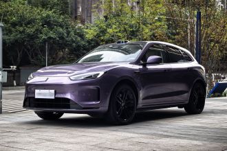 鸿蒙智行 问界M5 2025款 增程   Ultra 四驱版