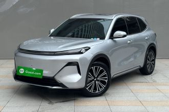 吉利银河 银河星舰7 EM-i 2025款 120km 领航版