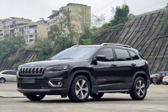 Jeep 自由光 2019款 2.0T 两驱越享版 国VI