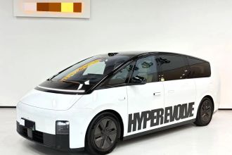 理想汽车 理想MEGA 2025款 Home 家庭特别版