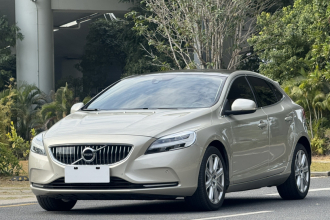 沃尔沃V40 2018款 T3 智雅版