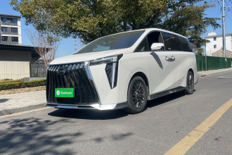 广汽传祺 传祺M8 2024款 宗师系列 400T 至尊版