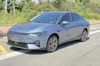 小鹏P5 2022款 550E