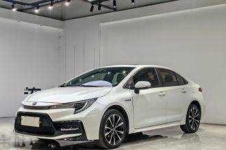 丰田 雷凌 2021款 双擎 1.8H E-CVT运动版