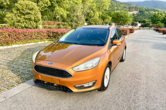 福特 福克斯 2015款 两厢 EcoBoost 125 手动超能风尚型