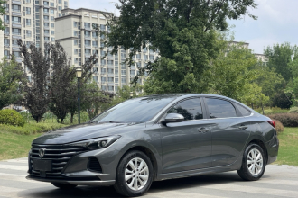 长安 逸动 2022款 PLUS 1.6L GDI 手动精英型