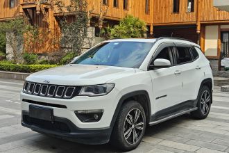 Jeep 指南者 2017款 200T 自动家享版