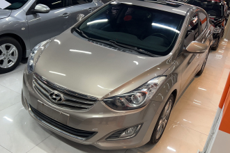 现代 朗动 2013款 1.6L 自动尊贵型