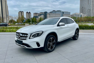 奔驰GLA 2018款 GLA 200 时尚型