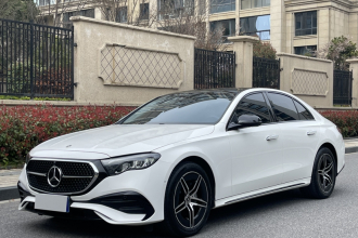 奔驰E级(进口) 2024款 E 300 时尚型运动版