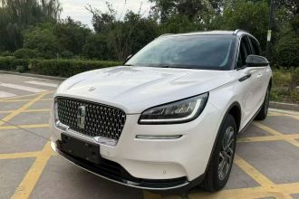 林肯 冒险家 2022款 2.0T 两驱尊享版