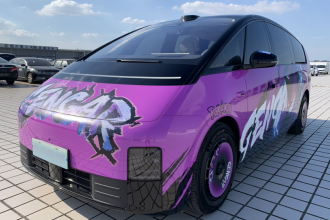 理想汽车 理想MEGA 2025款 Home 家庭特别版