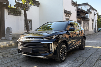 星途凌云 2025款 400T 四驱曜夜版