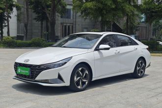 现代 伊兰特 2022款 1.5L CVT LUX尊贵版