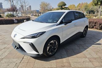 名爵 MG4 EV 2022款 425km 豪华版