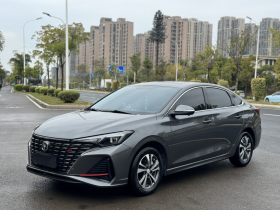 长安 逸动 2023款 畅享版 PLUS 蓝鲸NE 1.4T GDI DCT尊贵版
