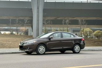 雷诺 风朗 2013款 2.0L 时尚版