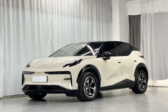 极氪X 2025款 五座后驱版