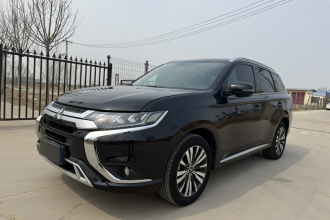 三菱 欧蓝德 2021款 2.4L 四驱致享版 7座