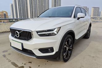 沃尔沃XC40 2021款 T4 四驱智远豪华版