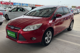 福特 福克斯 2012款 两厢 1.6L 手动风尚型