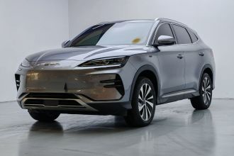 比亚迪 宋PLUS新能源 2024款 荣耀版 EV 520km 豪华型