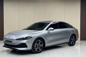 荣威D7 2023款 DMH 125km 旗舰版