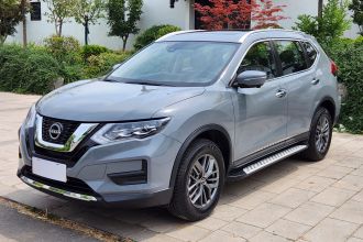 日产 奇骏 2025款 荣誉 2.0L 两驱领先版