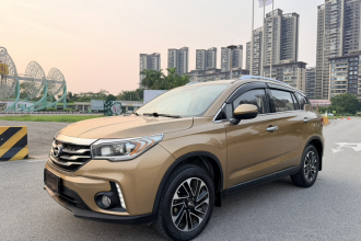 广汽传祺 传祺GS4 2015款 200T G-DCT精英版