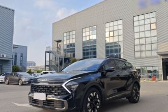 起亚 狮铂拓界 2023款 2.0T 两驱尊贵版