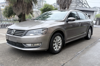 大众 帕萨特 2014款 1.8TSI DSG尊荣版