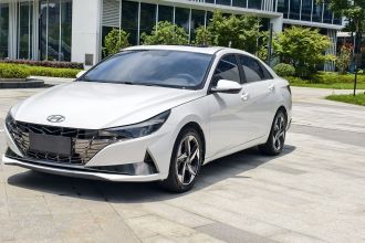 现代 伊兰特 2021款 240TGDi DCT LUX尊贵版